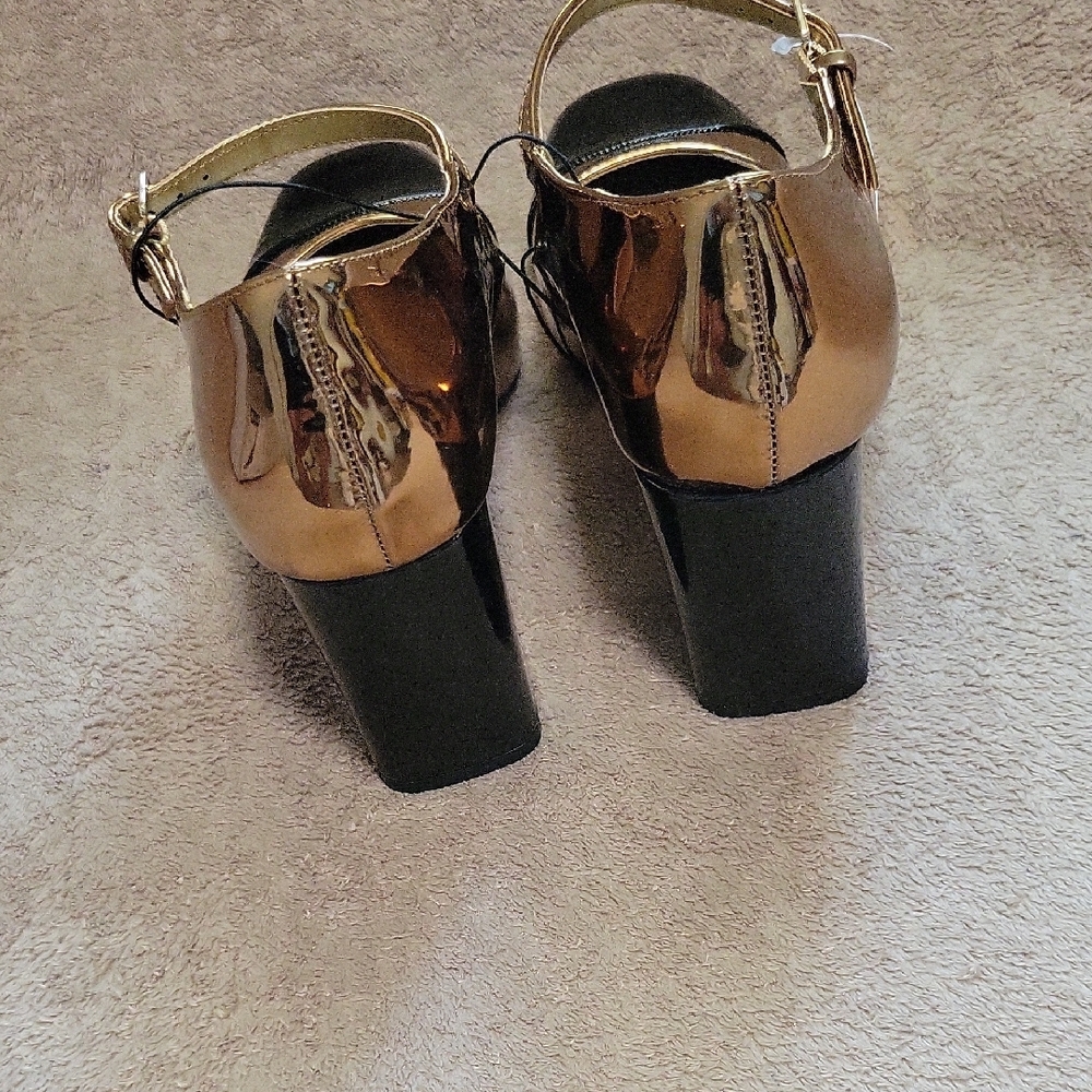 Worthington Gold and Black Women's Mary Jane Heels - Picture 3 of 4